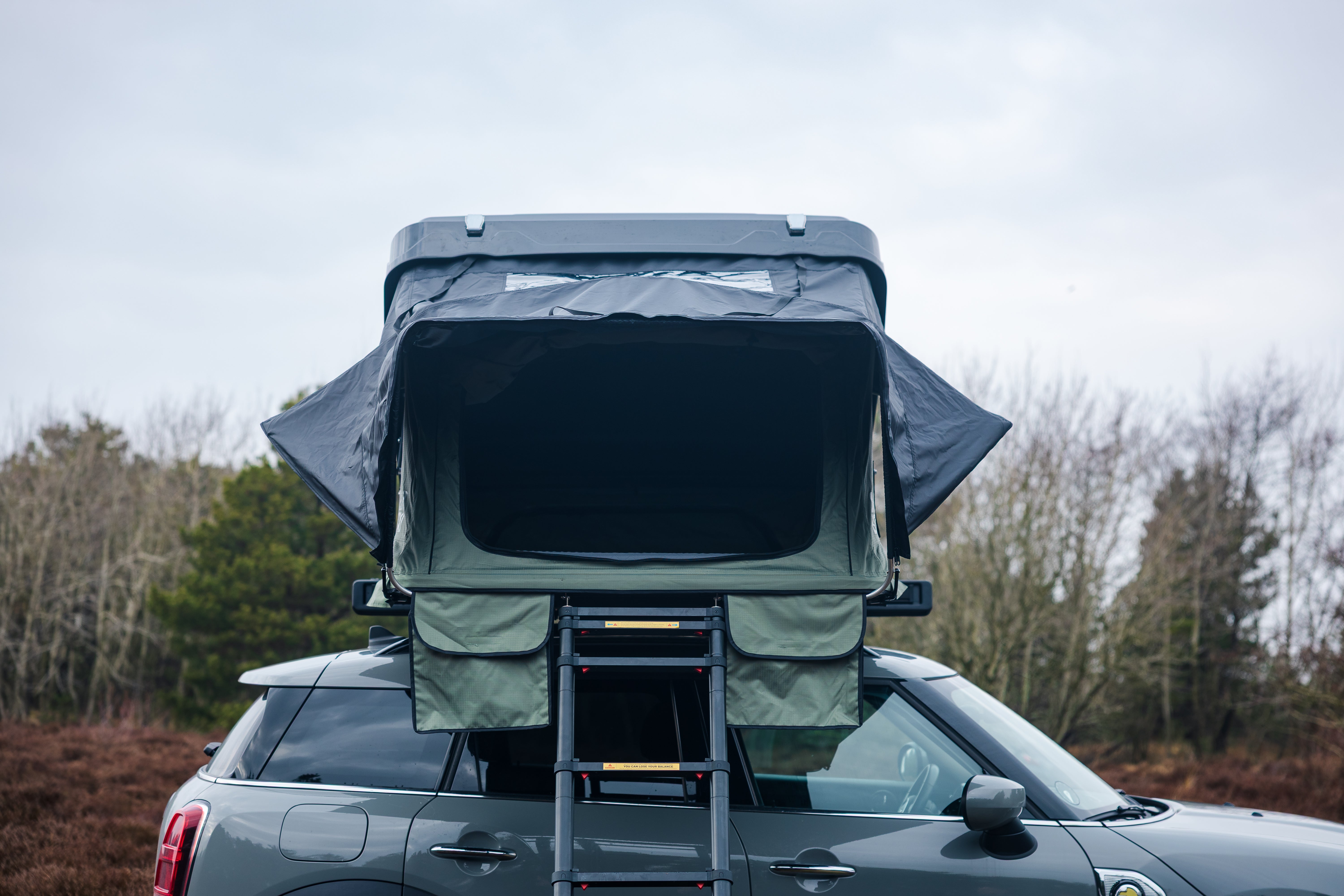 CampBoxi Nest 160 roof tent - All-in-one roof tent | Hydraulic opening | integrated window bars | comfort mattress