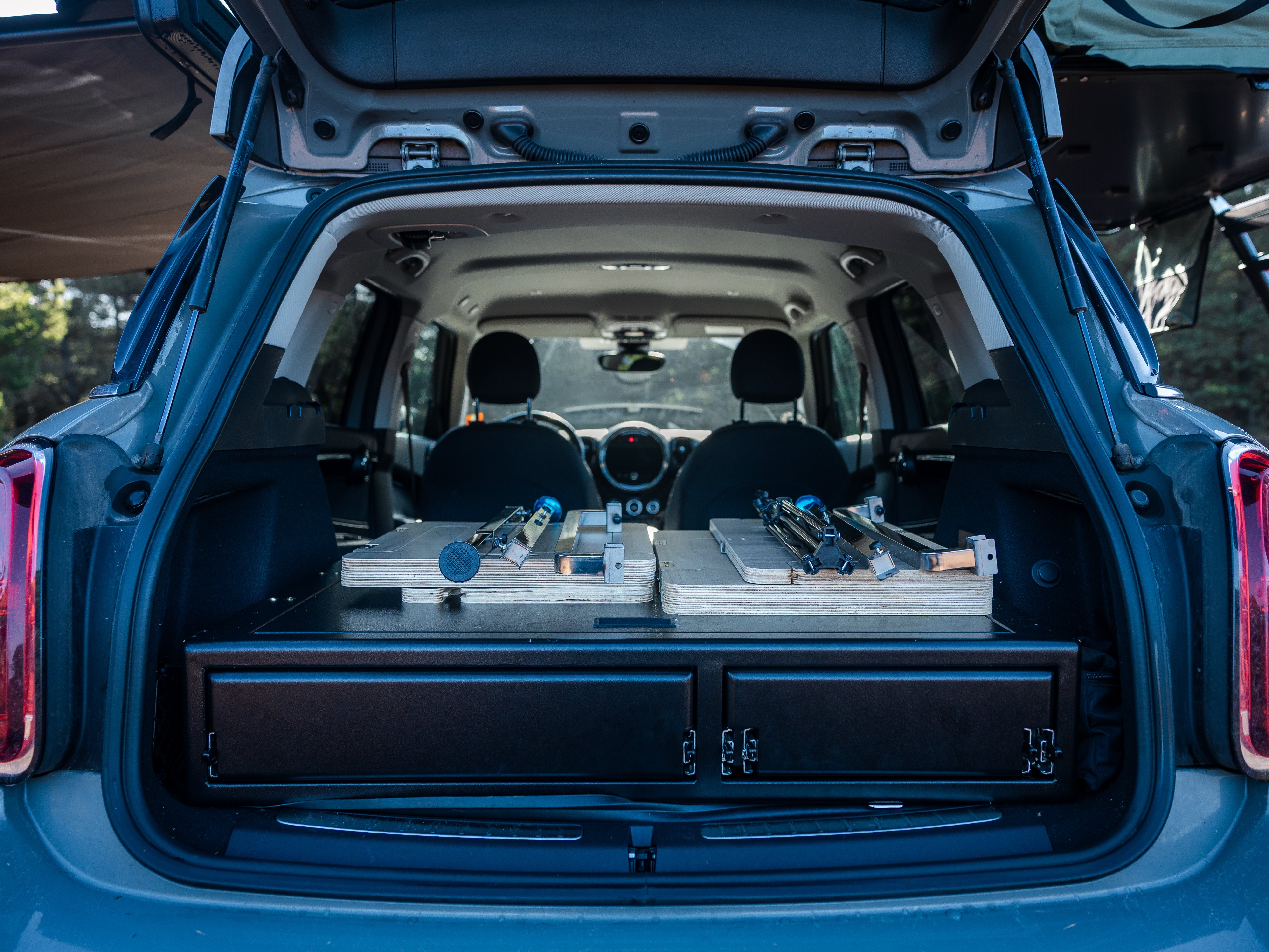 CampBoxi Kitchenfit - Allt-i-ett-husbilsmodul för vardagsbilar