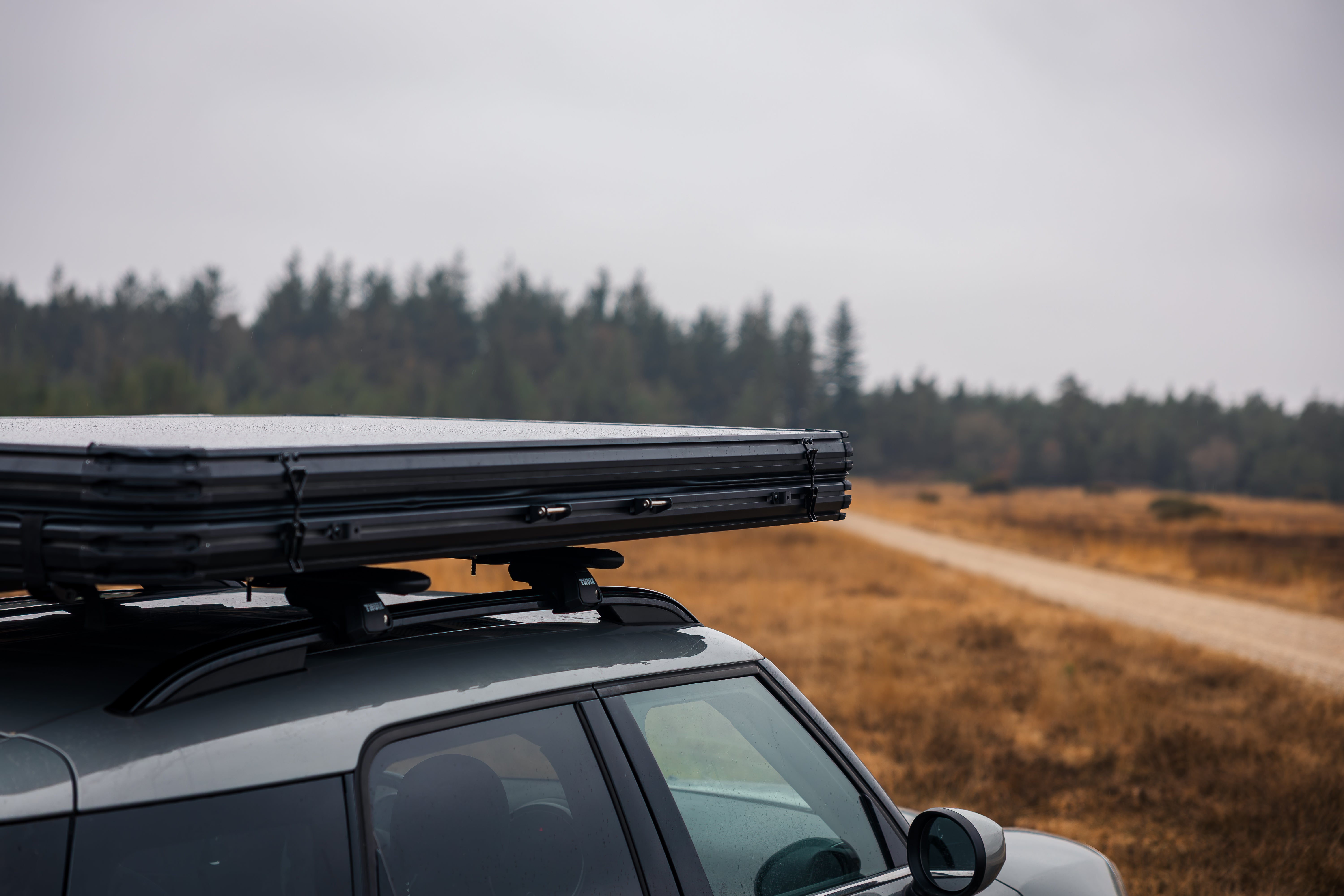 CampBoxi Aero 130 roof tent - Hard-shell aluminum roof tent