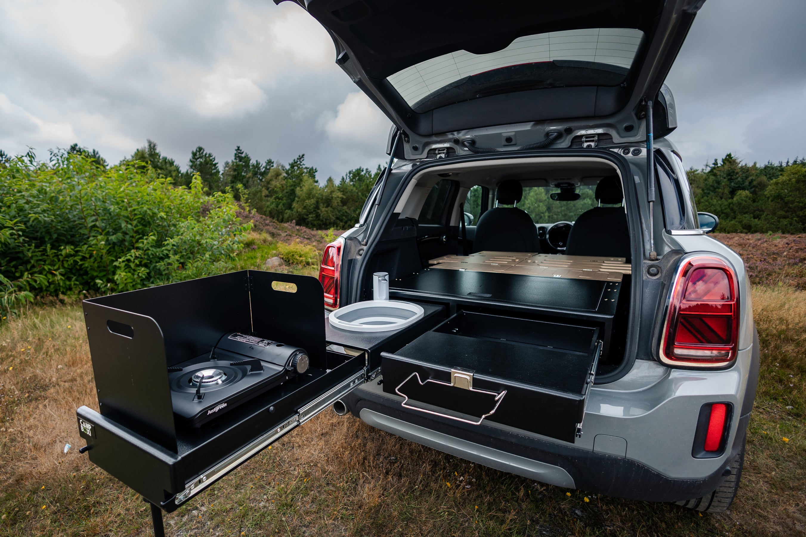 CampBoxi Kitchenfit - Allt-i-ett Camper Box för vardagsbilar