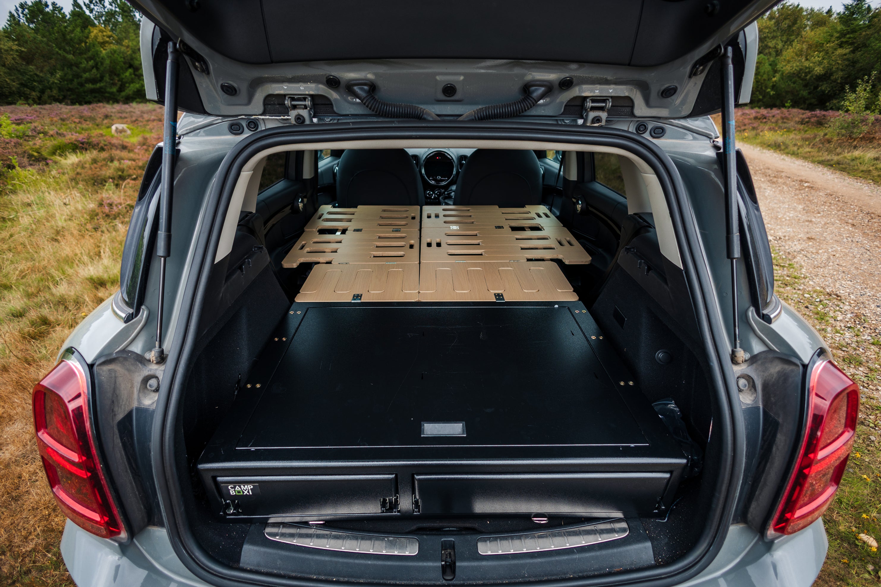 CampBoxi Kitchenfit - Allt-i-ett Camper Box för vardagsbilar