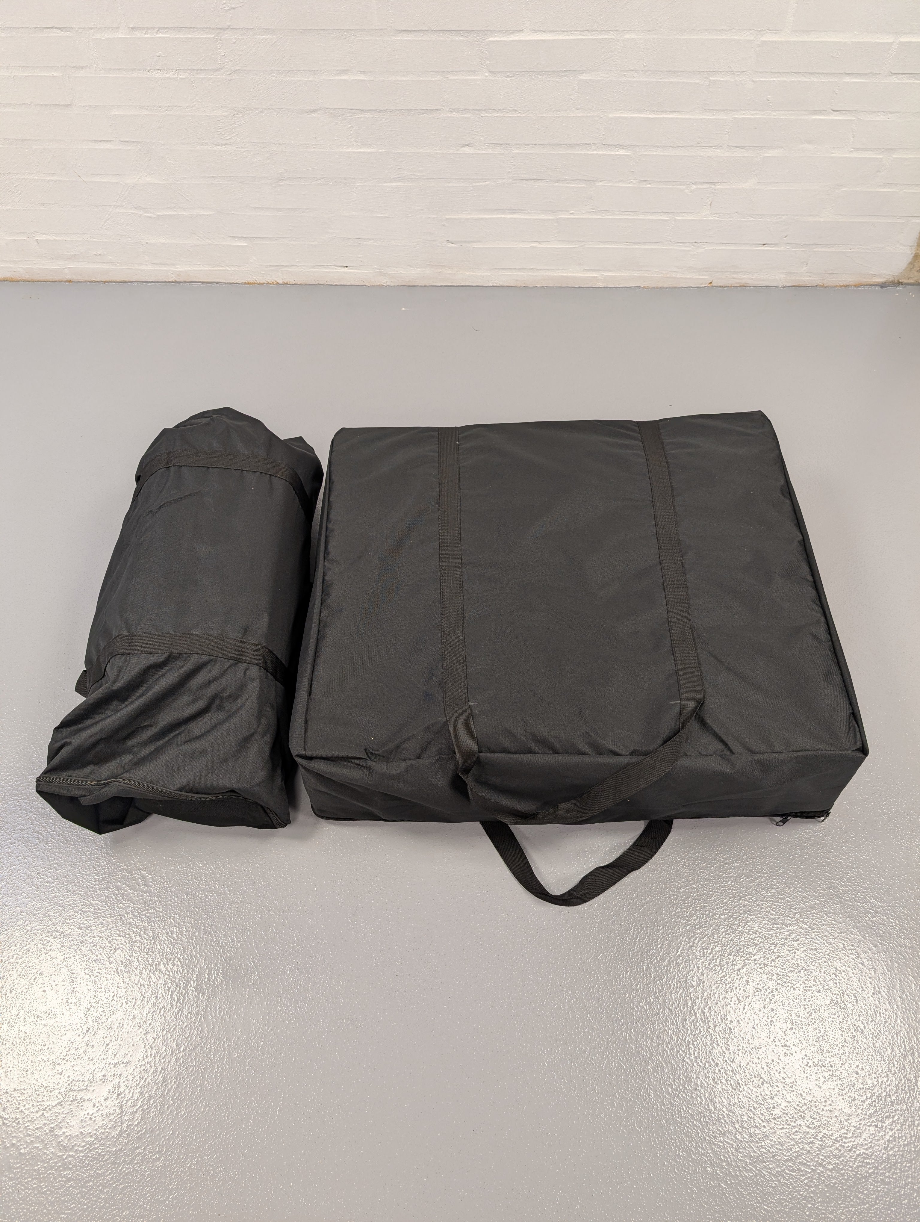 CampBoxi Unifit - Flexible and adjustable bed frame for your everyday car