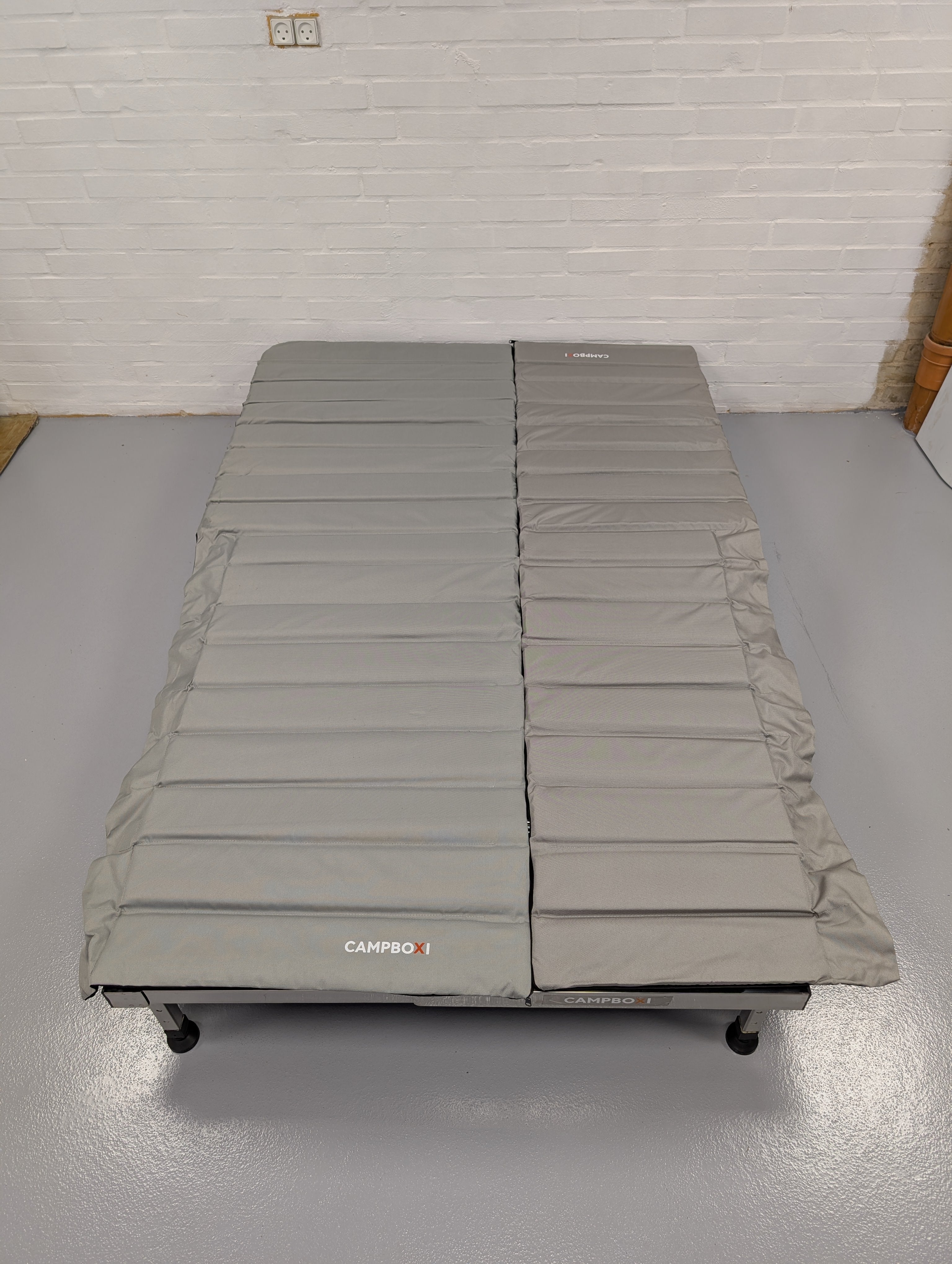 CampBoxi Unifit - Flexible and adjustable bed frame for your everyday car