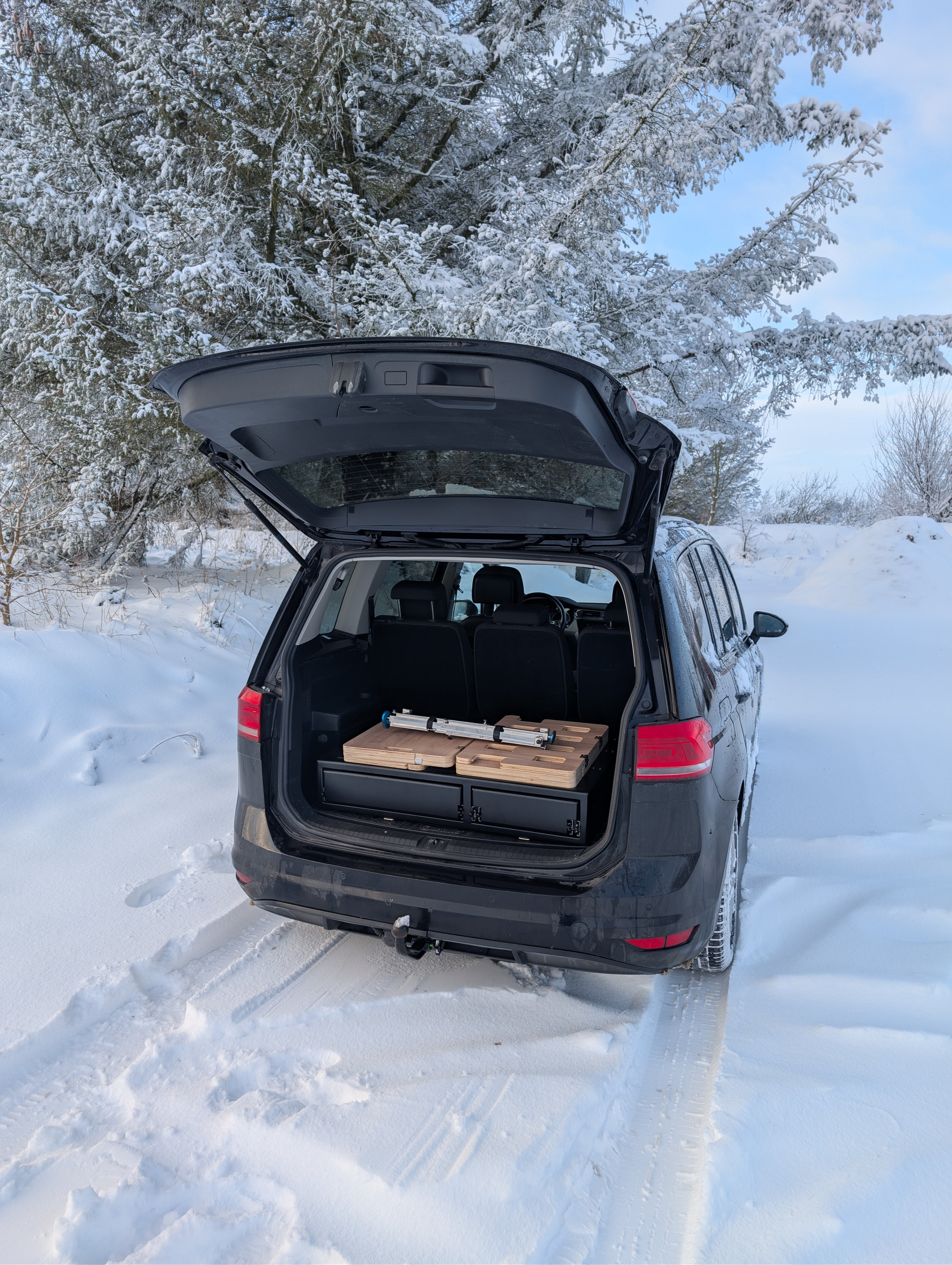 CampBoxi Kitchenfit - Allt-i-ett-husbilsmodul för vardagsbilar