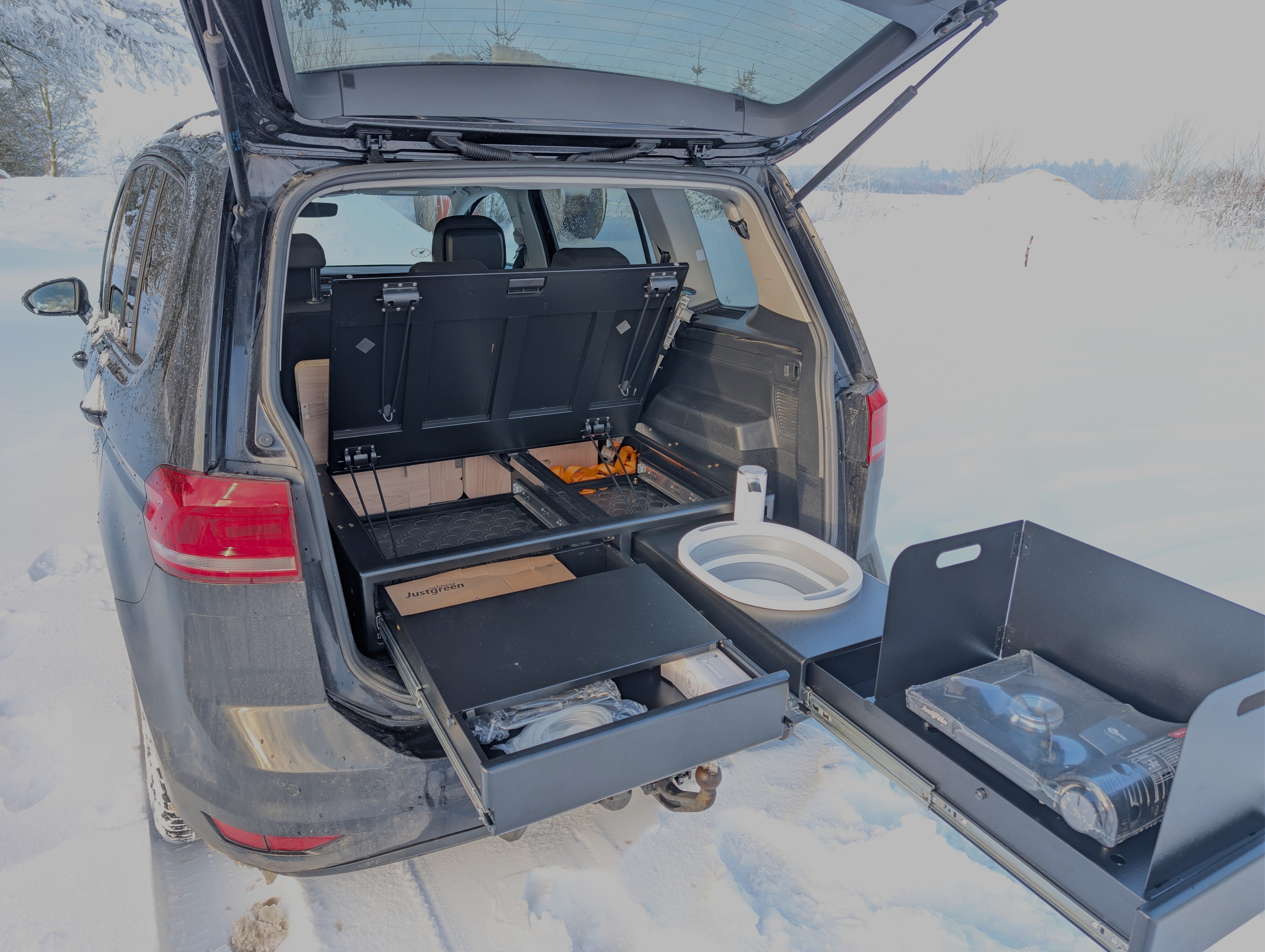 CampBoxi Kitchenfit - Allt-i-ett-husbilsmodul för vardagsbilar