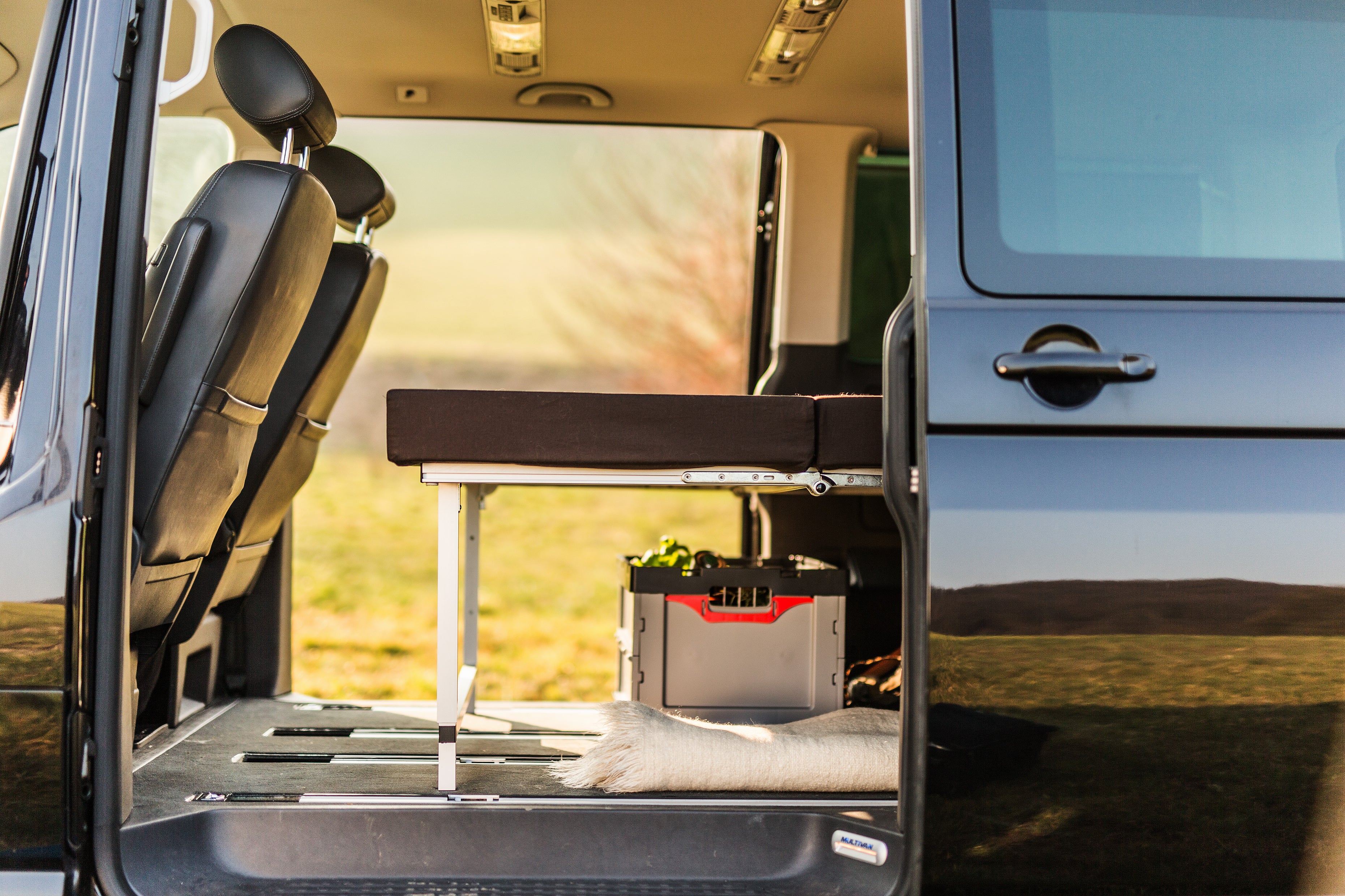 QUQUQ BusBox 1/2 – Campervan-Modul für Kleinbusse und Transporter