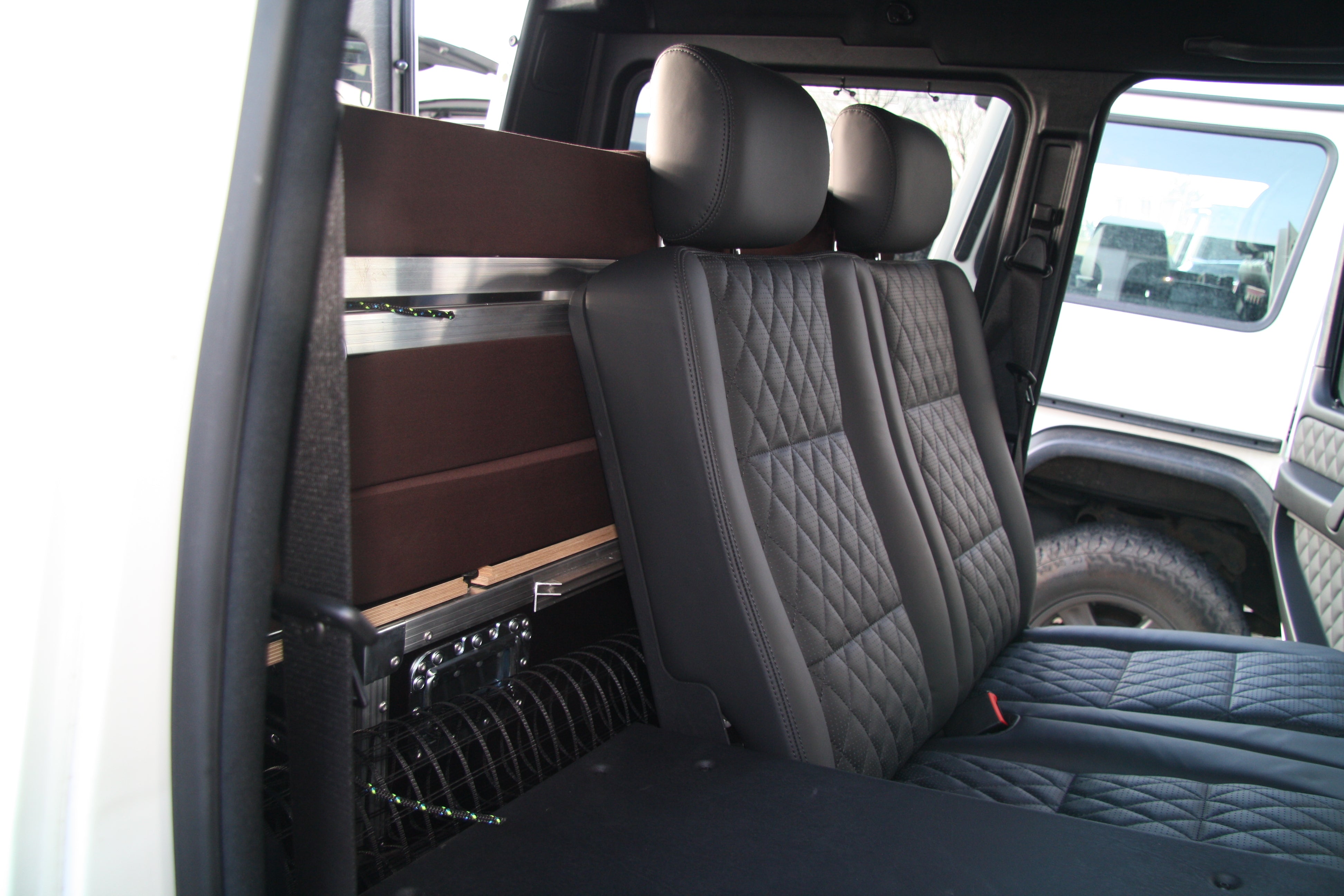 QUQUQ G-Box - Campervan modul til Mercedes G-class